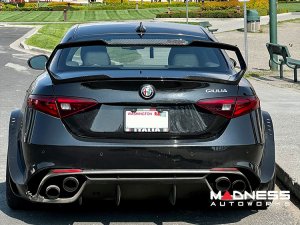 Alfa Romeo Giulia Trunk Spoiler - Carbon Fiber - GTam Style